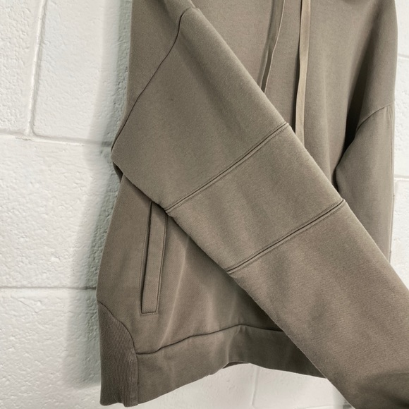 alo yoga army green hoodie sweater women’s size small - Picture 8 of 10